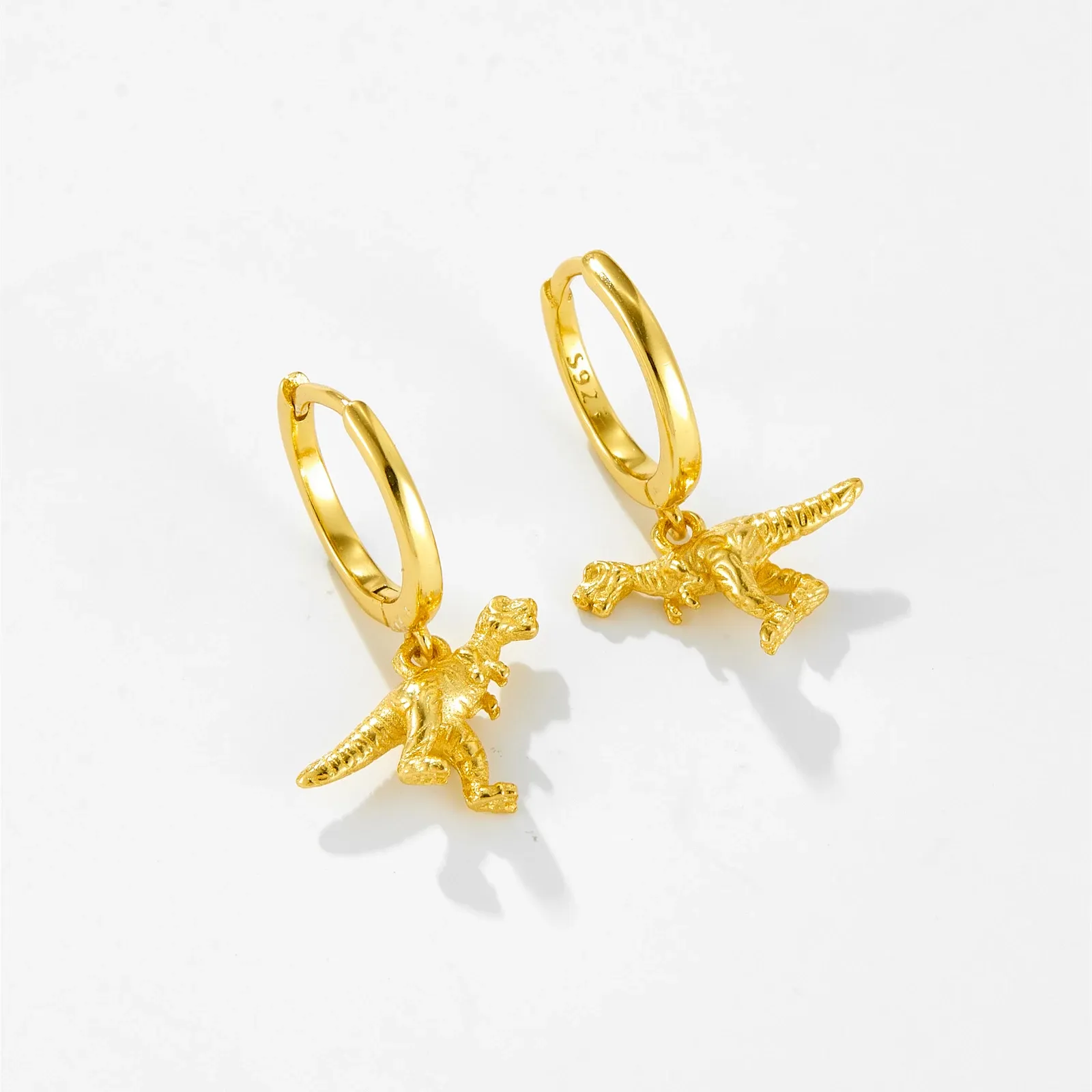 ANDYWEN 925 сребърни висящи обеци с лизард мотив и CZ