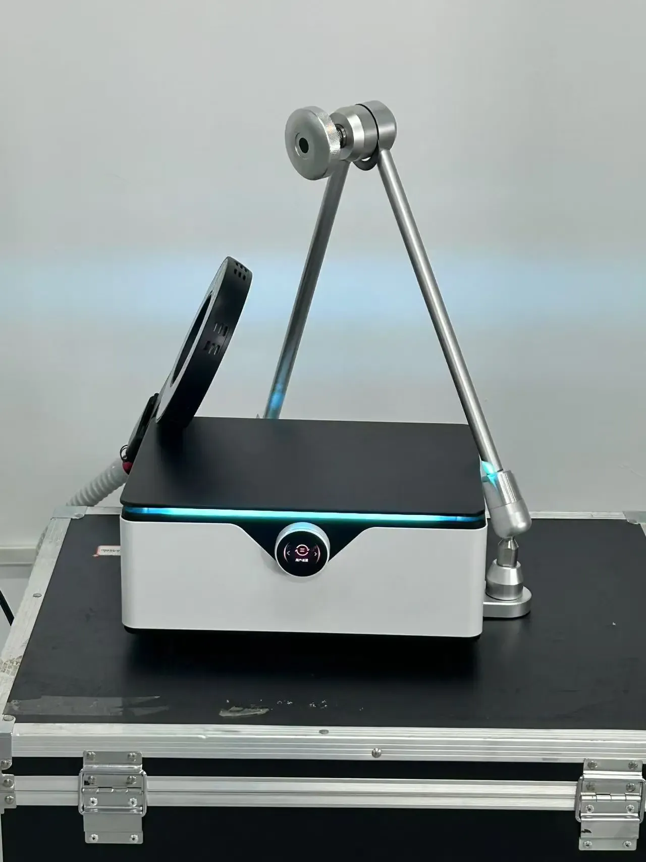 Портативен PEMF магнитотерапевтичен уред за физиотерапия и възстановяване