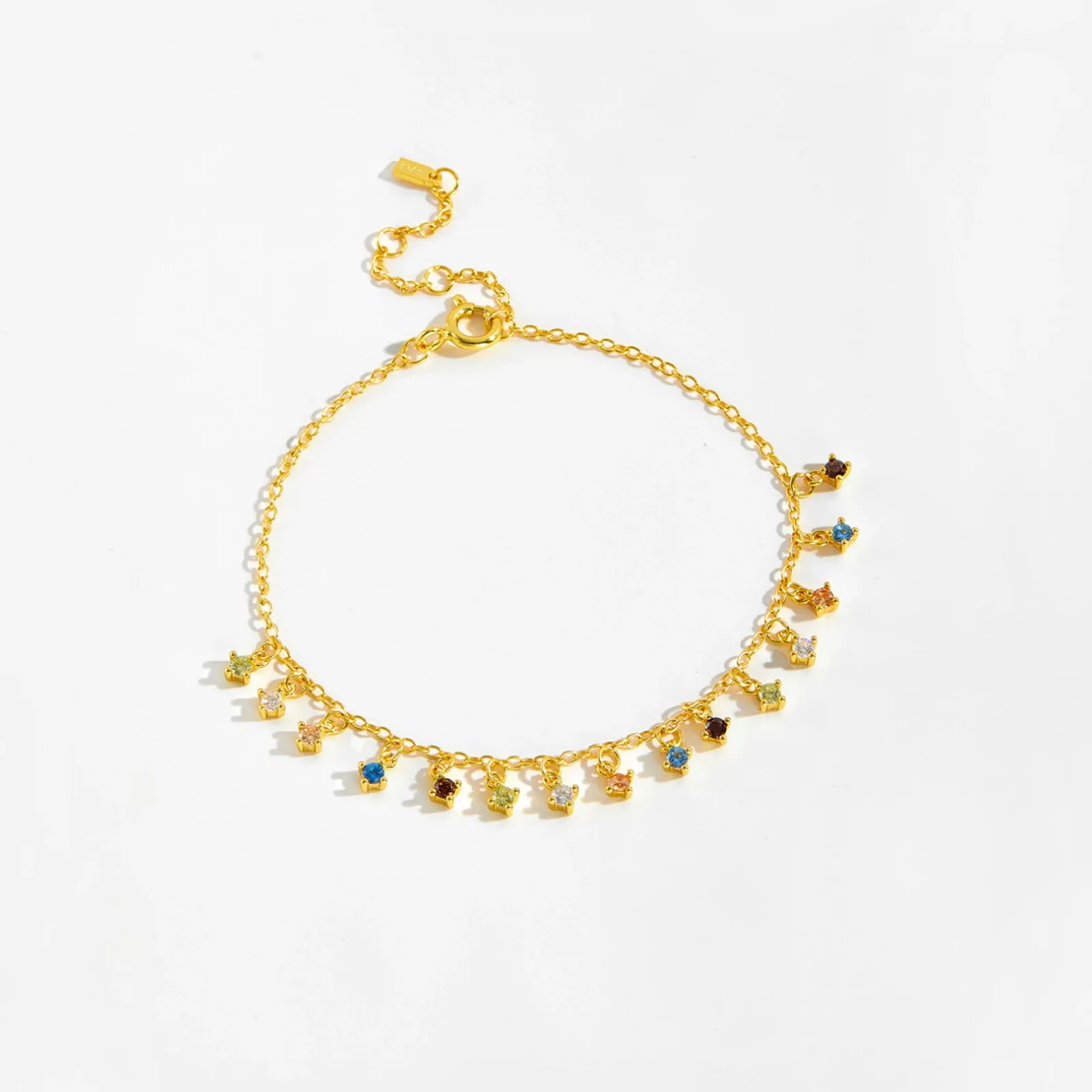 Фина златиста сребърна гривна с цветни циркони ANDYWEN