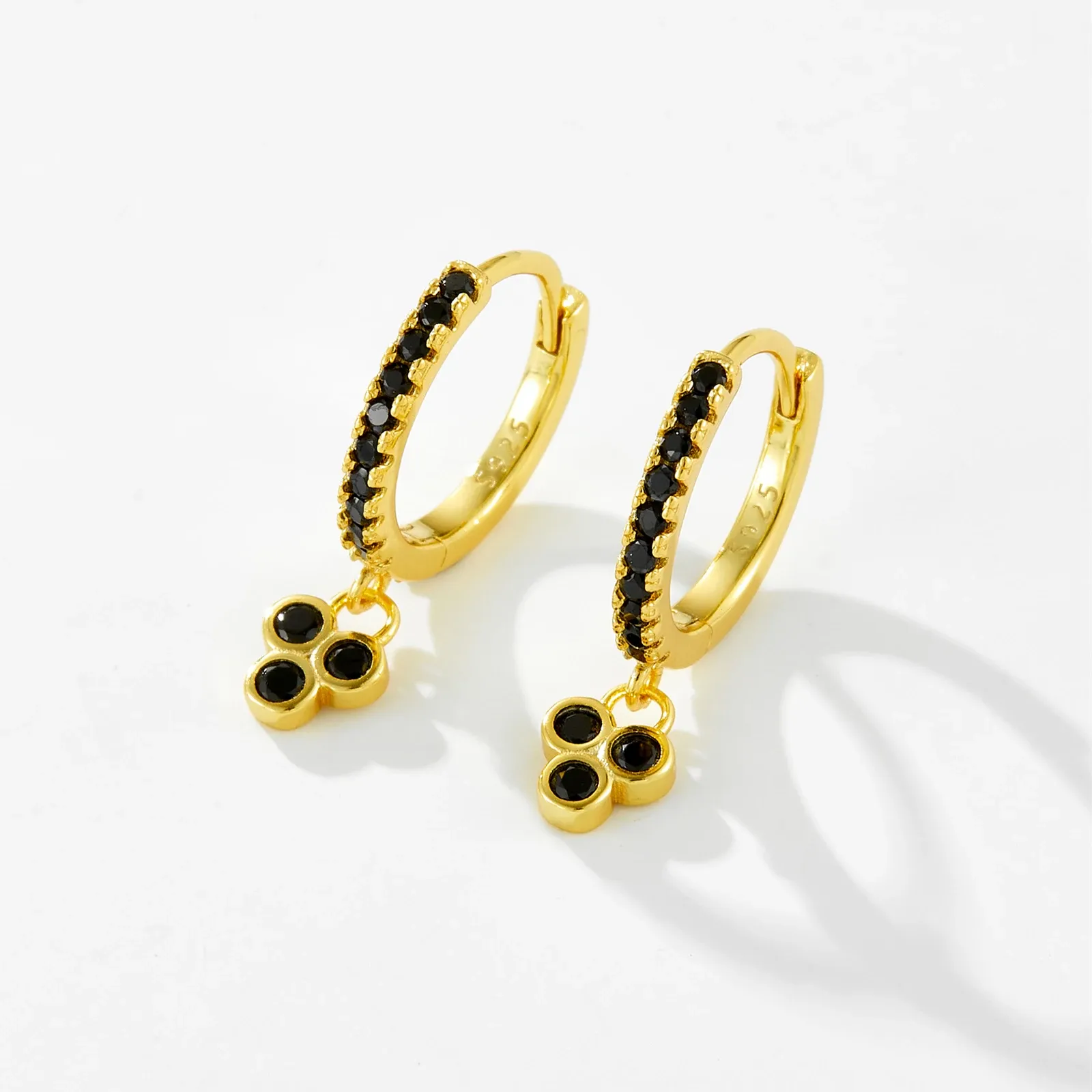 ANDYWEN 925 сребърни мини обеци с три циркония