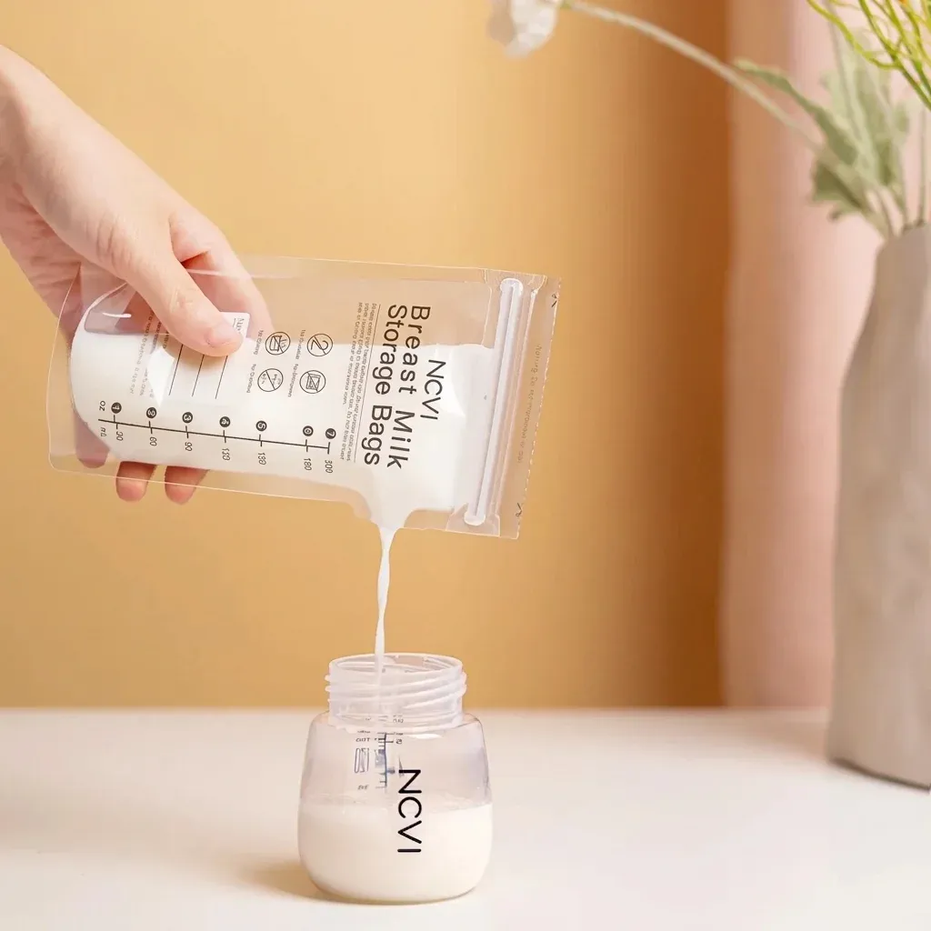 Торбички за кърма NCVI 200 мл